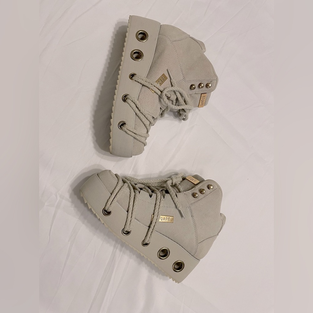 Esqape by yru platform sneakers
